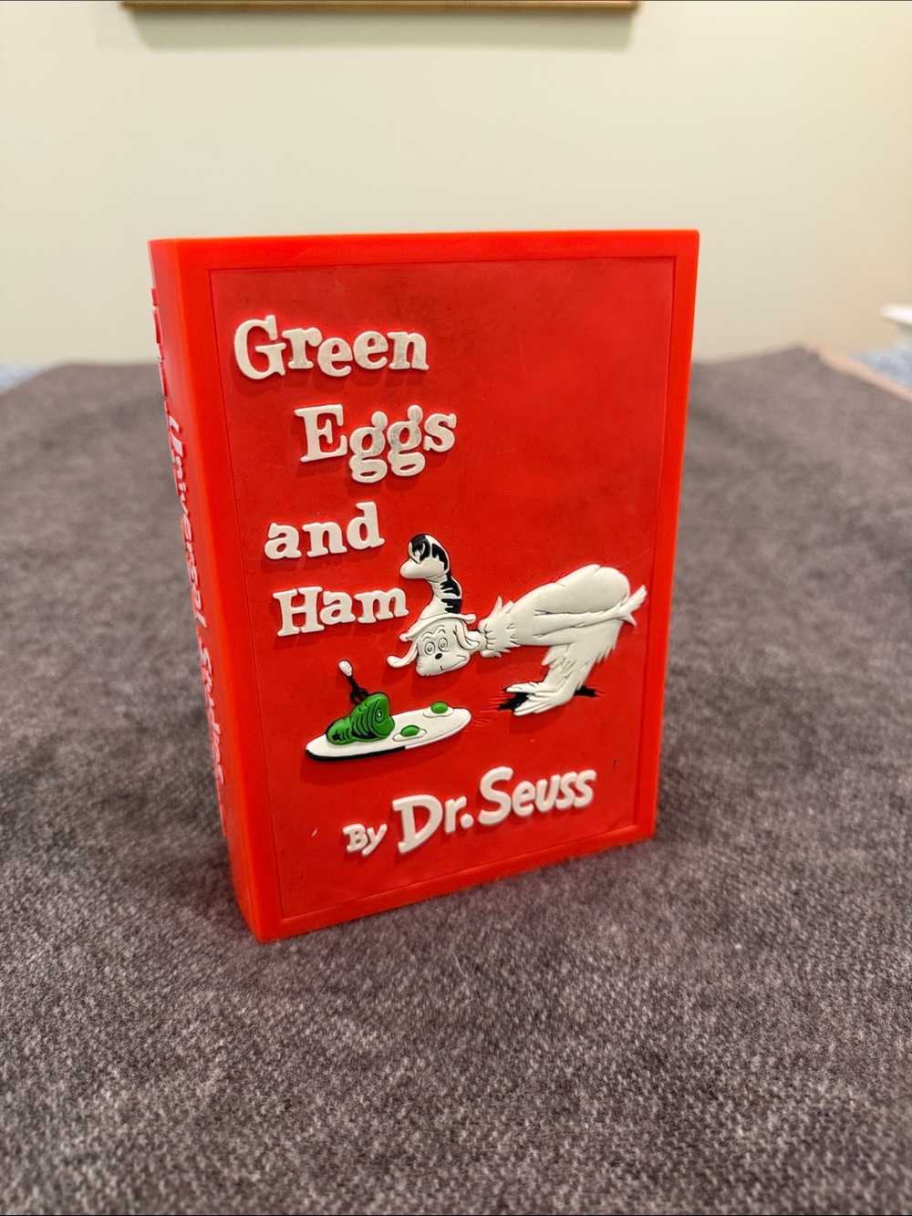 Dr Seuss Green Eggs and Ham Book Bank Universal Studios 90s
